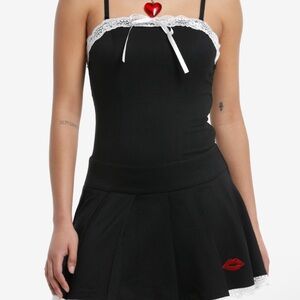 BNWT Sweet Society Size XL Black & White Lace Pleated Dress with Kiss mark 💋